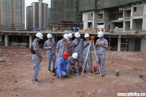 我系2013级建筑工程管理专业学生参加实训活动